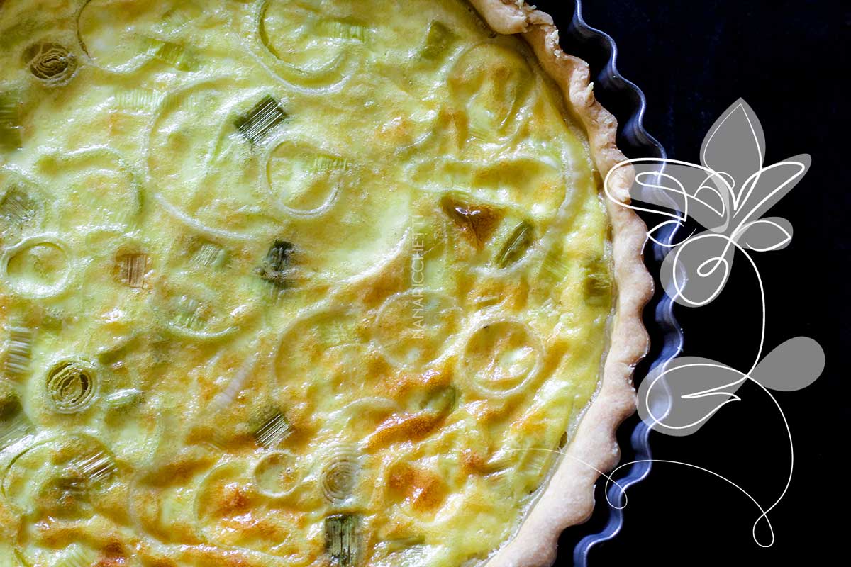 Receita de Quiche de Alho-poró com Queijo - nesses dias frescos de primavera, faça uma deliciosa torta caseira.