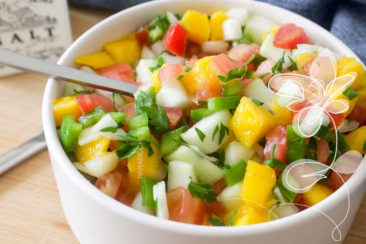 Receita de Salada Vinagrete de Manga - faça uma salsa com fruta deliciosa para servir no churrasco da família.