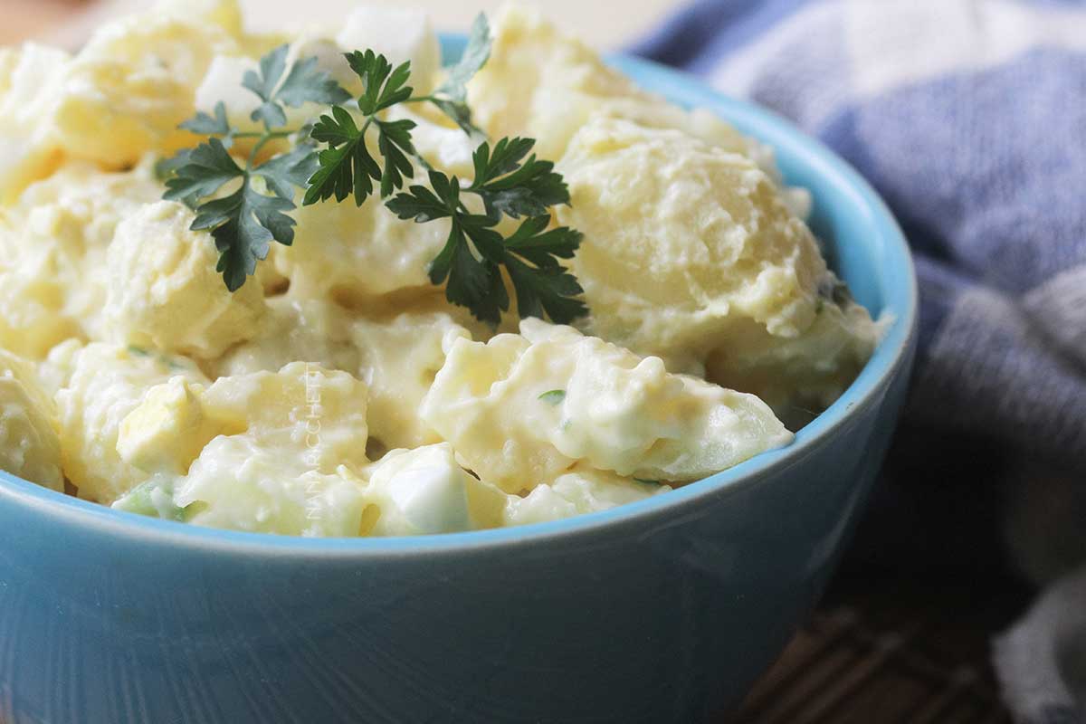 Salada de Batata com Ovos e Maionese