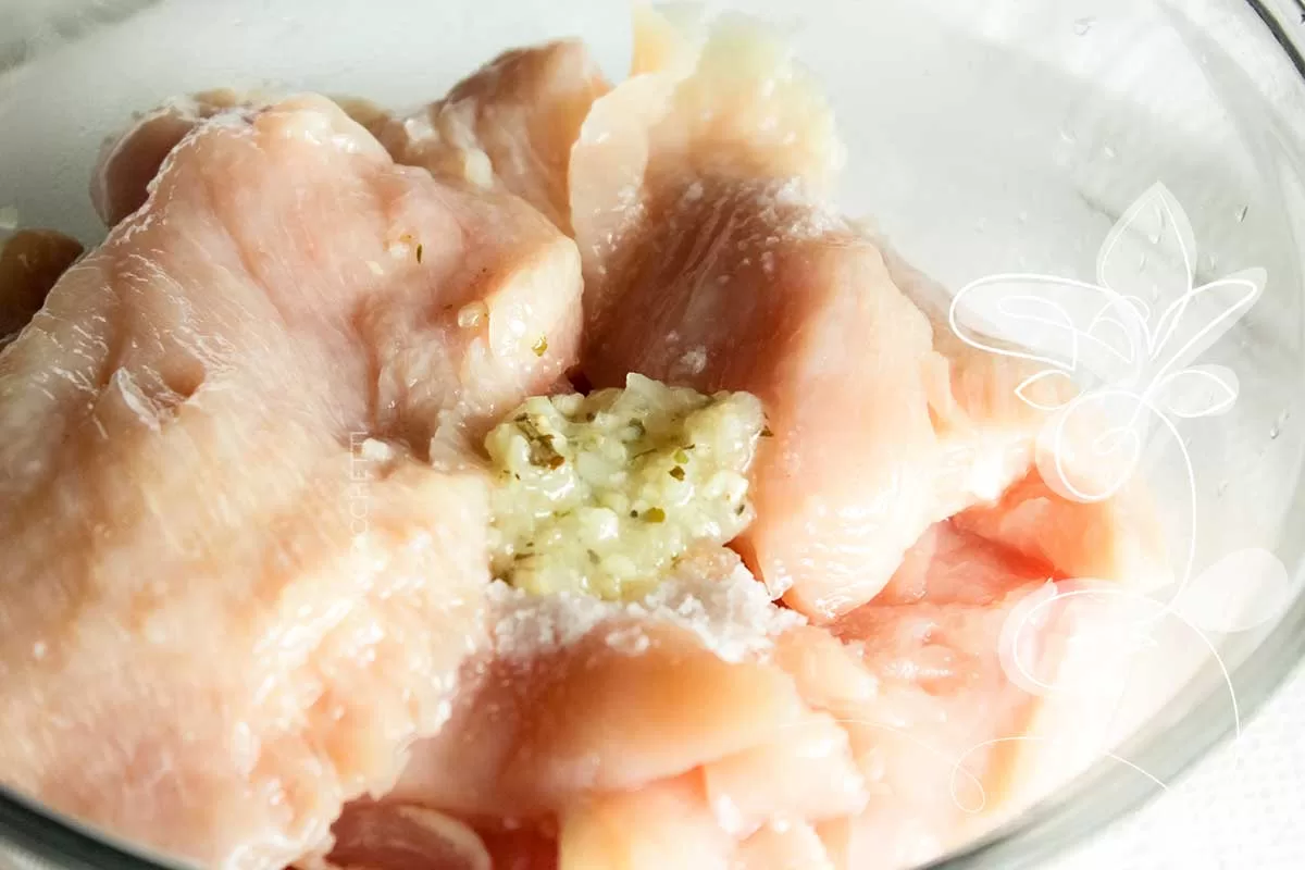 Receita de Frango Grelhado na Frigideira - aprenda a fazer esse delicioso prato, que pode ser servido no almoço e jantar da família.
