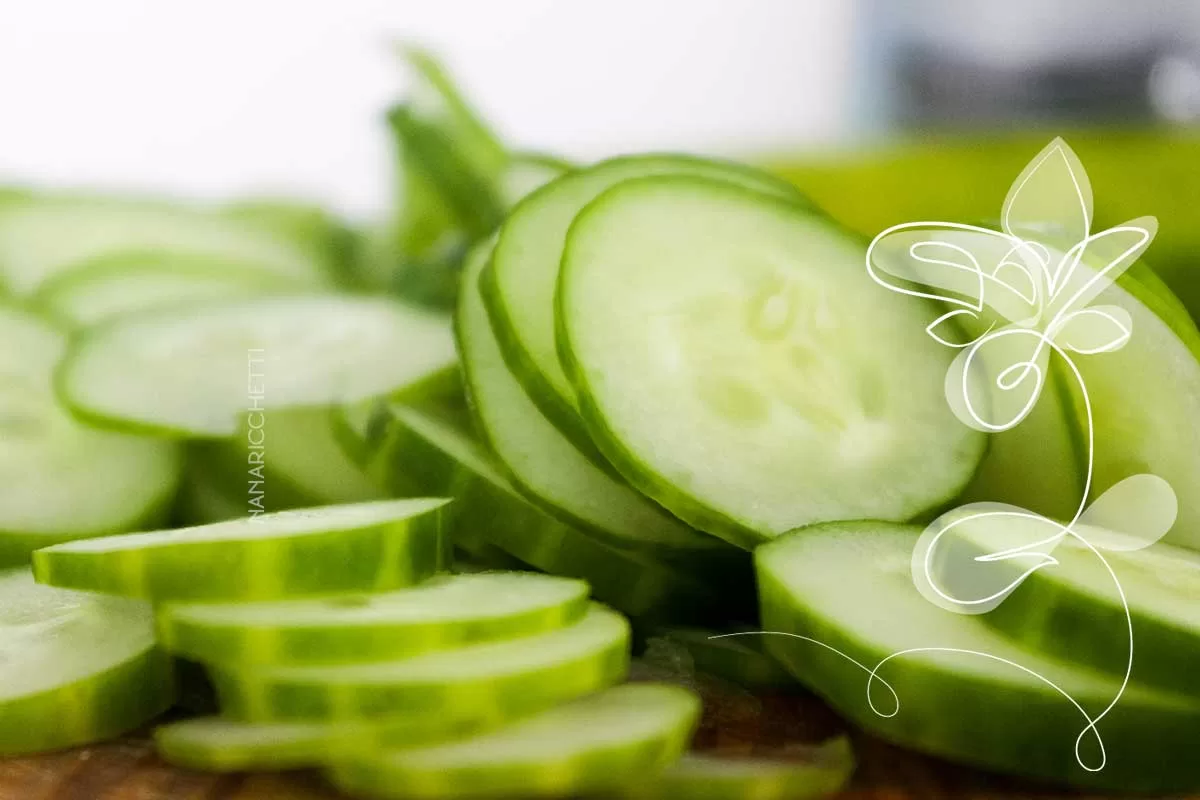 Aprenda a Como fazer Salada de Pepino Japonês para o Almoço!