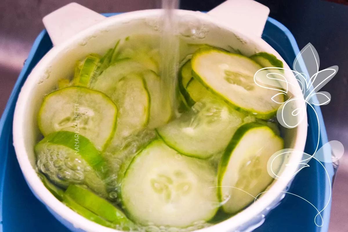 Aprenda a Como fazer Salada de Pepino Japonês para o Almoço!