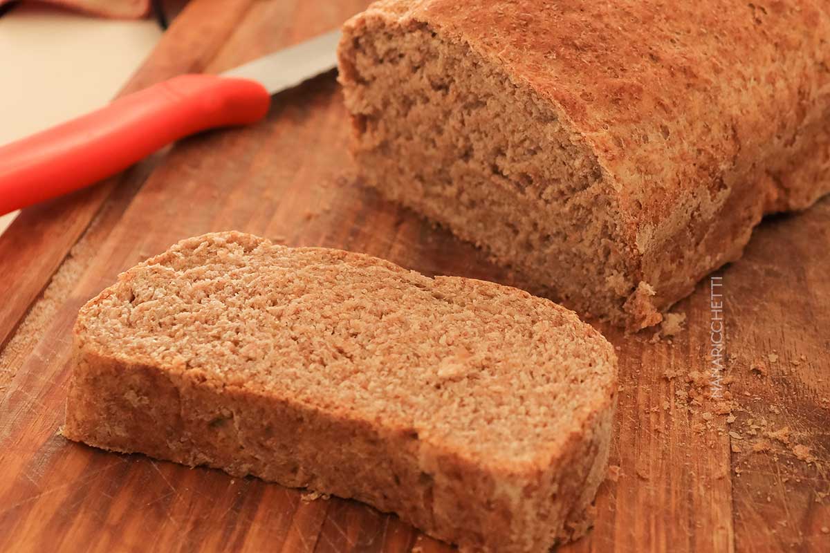 Receita de Pão 100% Integral - faça em casa o seu próprio pão caseiro.