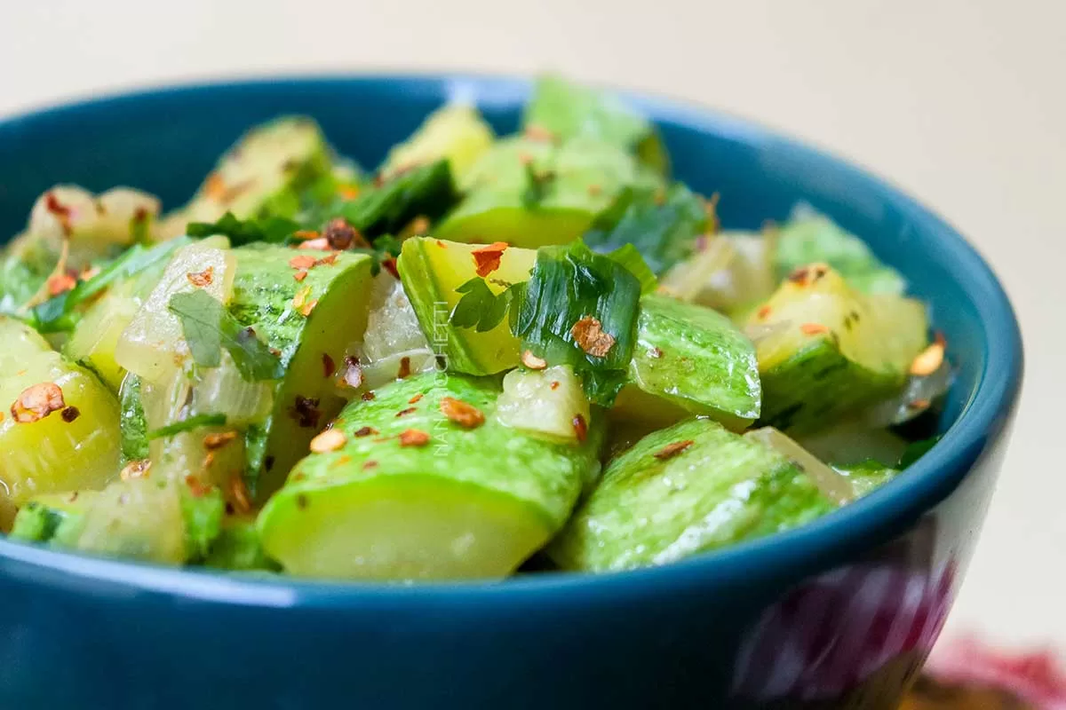 Receita de Abobrinha Refogada - perfeito para o almoço ou jantar durante a semana.