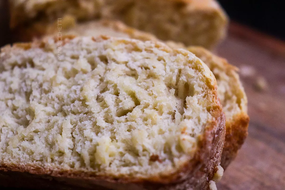 Receita de Pão de Mandioca - pão caseiro gostoso e macio, muito simples de fazer.