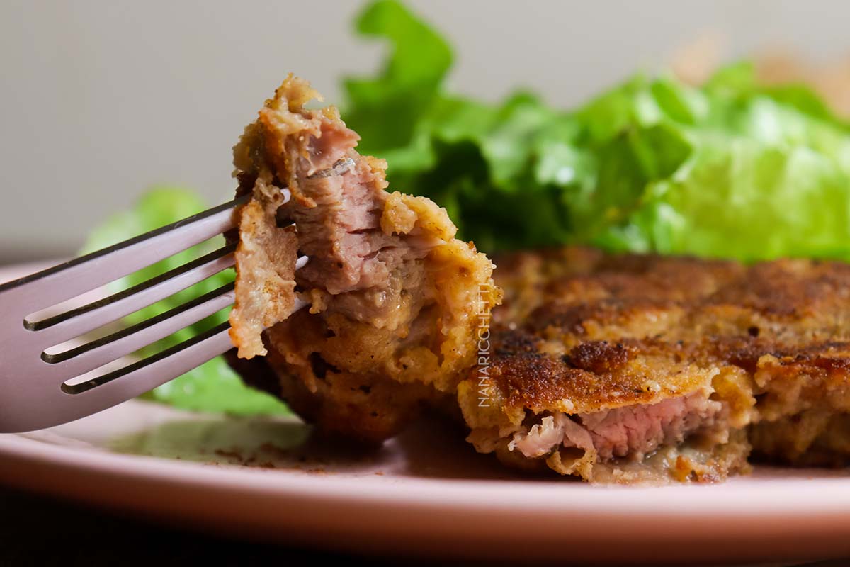 Receita de Bife de Carne Empanado - veja como é fácil fazer esse clássico.