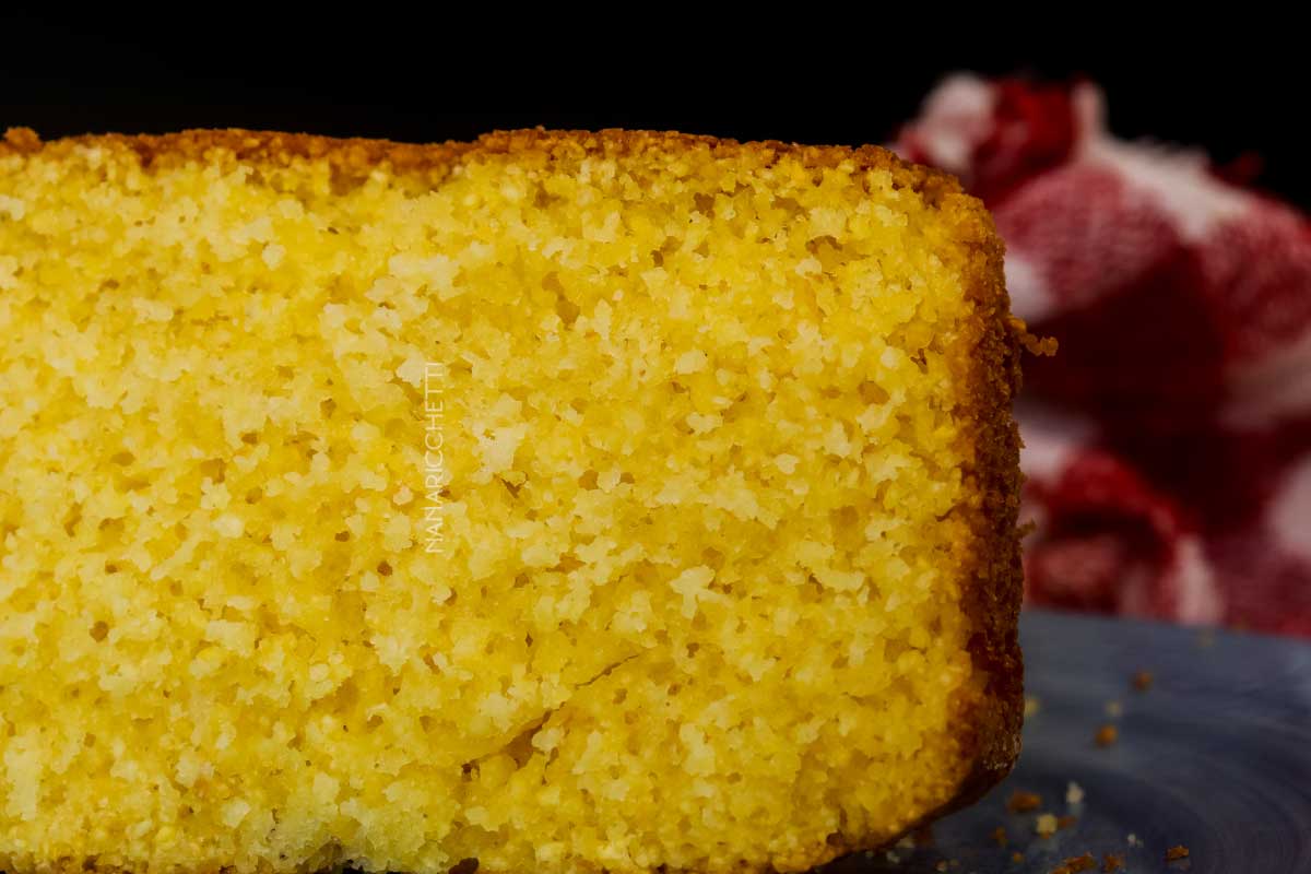 Receita de Bolo Flocão sem Farinha de Trigo - faça um lanche da tarde delicioso em família.