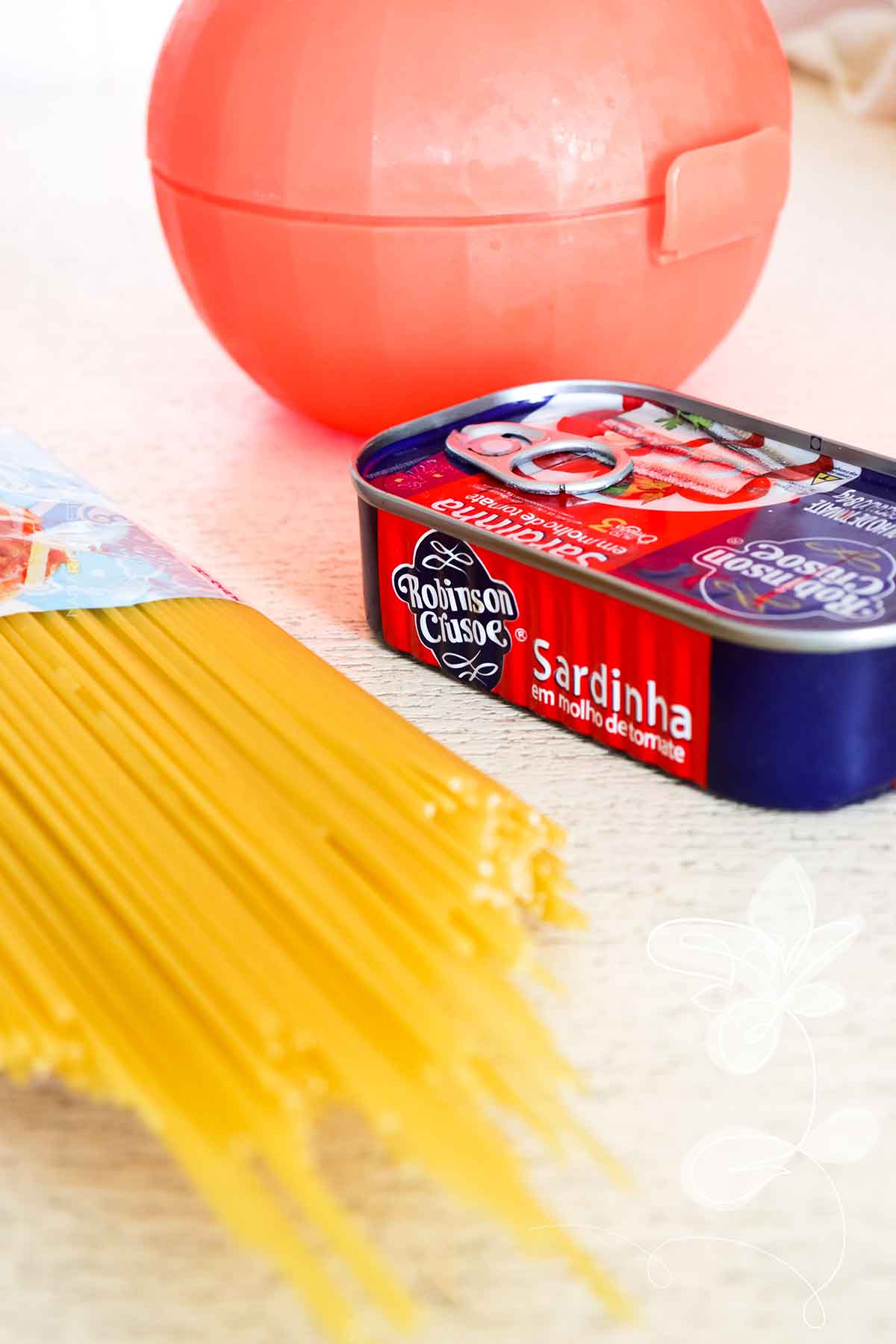 Receita de Macarrão com Sardinha de Lata - venha aprender a fazer uma macarronada deliciosa.