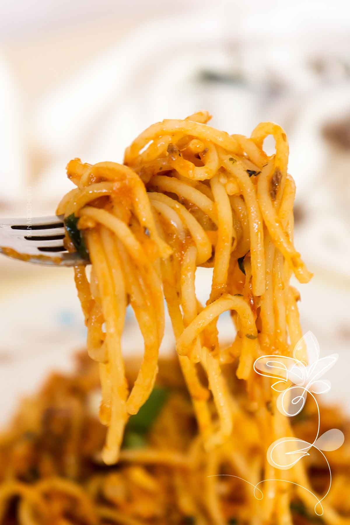 Receita de Macarrão com Sardinha de Lata - venha aprender a fazer uma macarronada deliciosa.