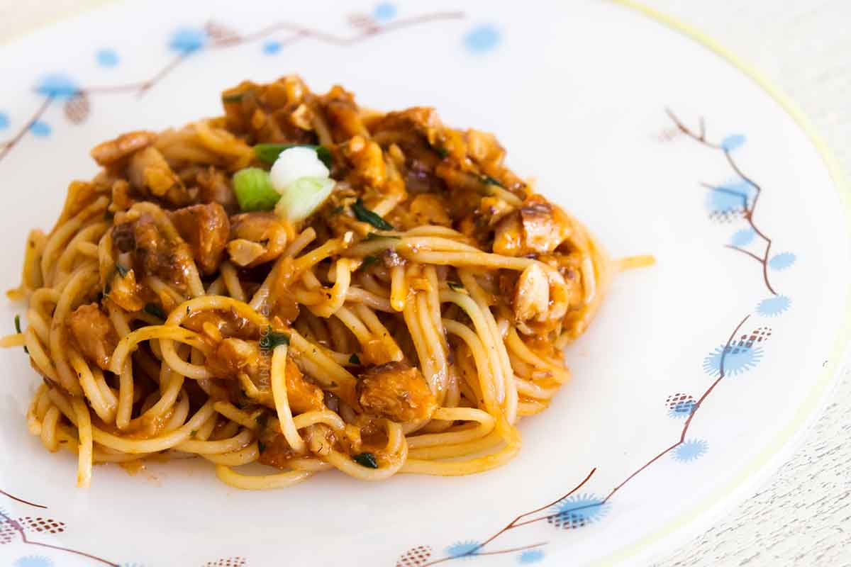 Receita de Macarrão com Sardinha de Lata - venha aprender a fazer uma macarronada deliciosa.