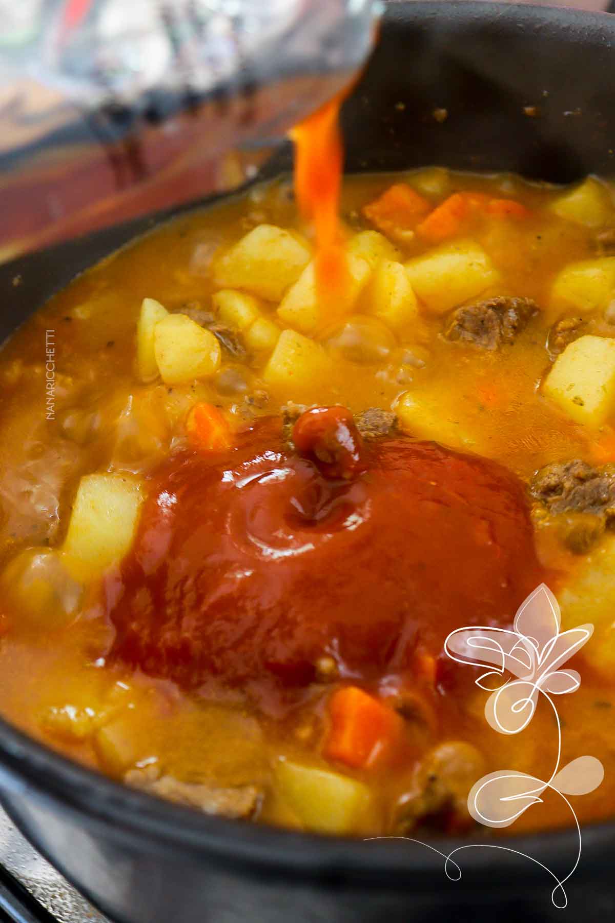 Receitinha de Picadinho de Carne - que tal preparar um prato gostoso e acolhedor, como o que sua mãe fazia, para a família?