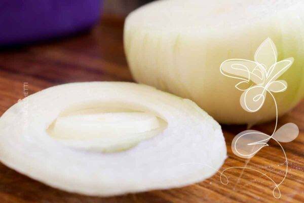 Coração de Frango Acebolado - receita simples e ideal para refeições rápidas ou petisco.