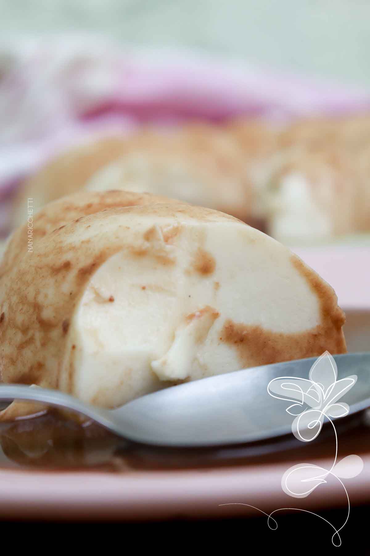 Receita de Pudim de Leite com Gelatina Incolor - faça uma sobremesa simples para os dias especiais.