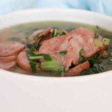 Receita de Caldo Verde com Linguiça - deliciosa sopa para os dias frios.